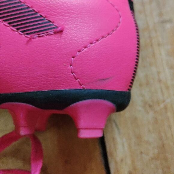Adidas Pink Soccer Cleats Size 13.5 Spring Colorful Activewear - Picture 5 of 8